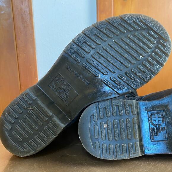 Dr. Martens | Women’s Black Suede Foldover Combat Boots - EU 37 US 6 - Well Worn - Picture 10 of 15
